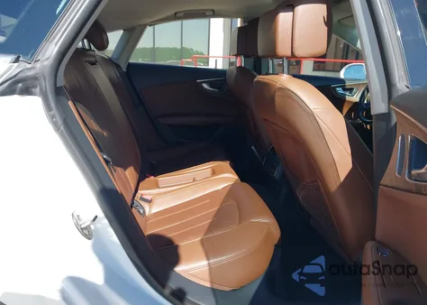 2012 Audi A7 Premium z USA, uszkodzony, nr VIN WAUYGAFC3CN085670